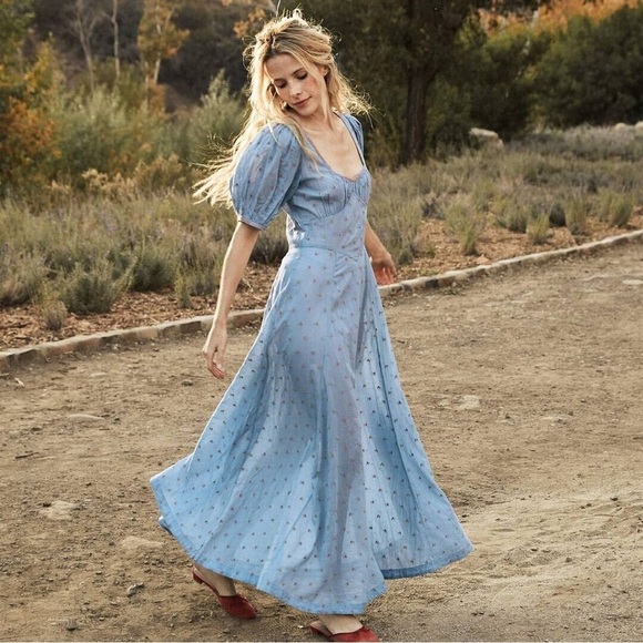 Dôen Tetra Maxi Dress Ciel Blue Carnation Embroidery Organic Cotton Puff Sleeve - Picture 2 of 10